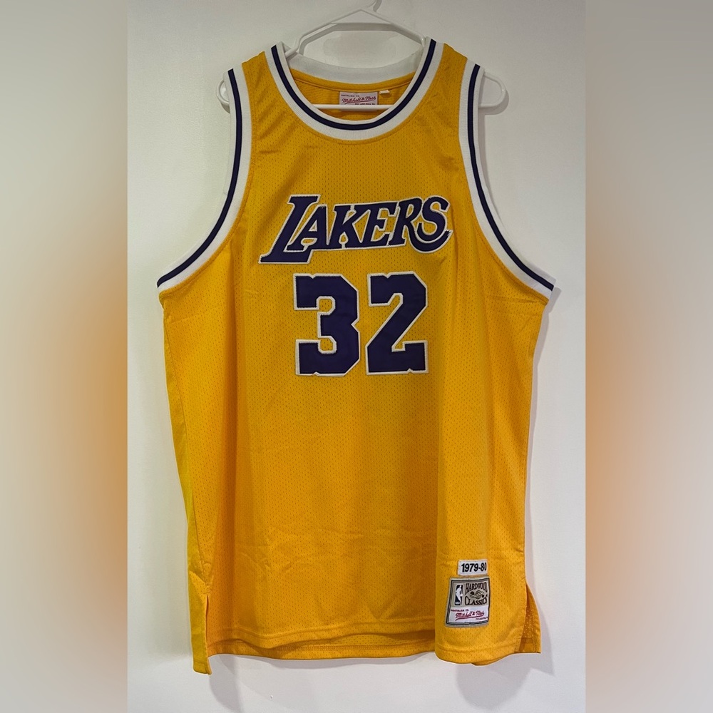 VTG Michell & Ness Magic Johnson Jersey #32 Los Angeles Lakers MENS size 52